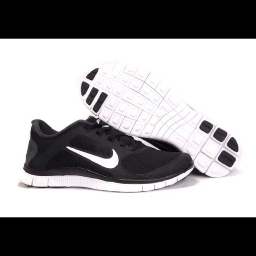 NIKE Women’s Running Shoe